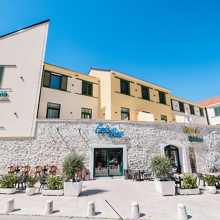 Hotel Kanjon Zrmanje Обровац Екстериор снимка