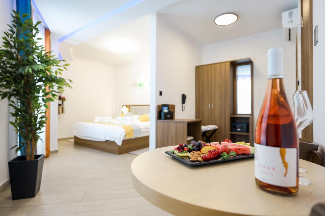 Hotel Kanjon Zrmanje Обровац Екстериор снимка