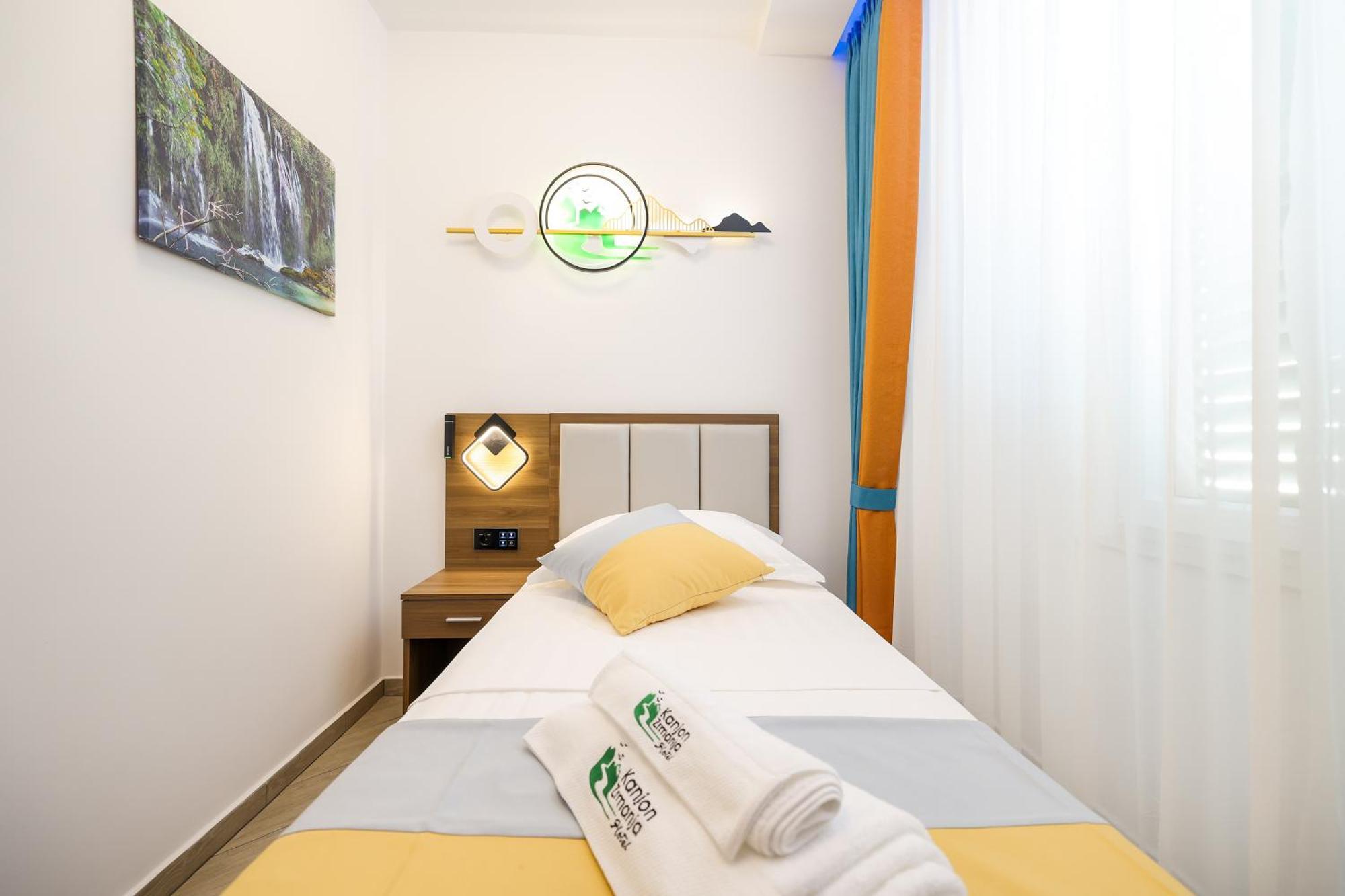 Hotel Kanjon Zrmanje Обровац Екстериор снимка