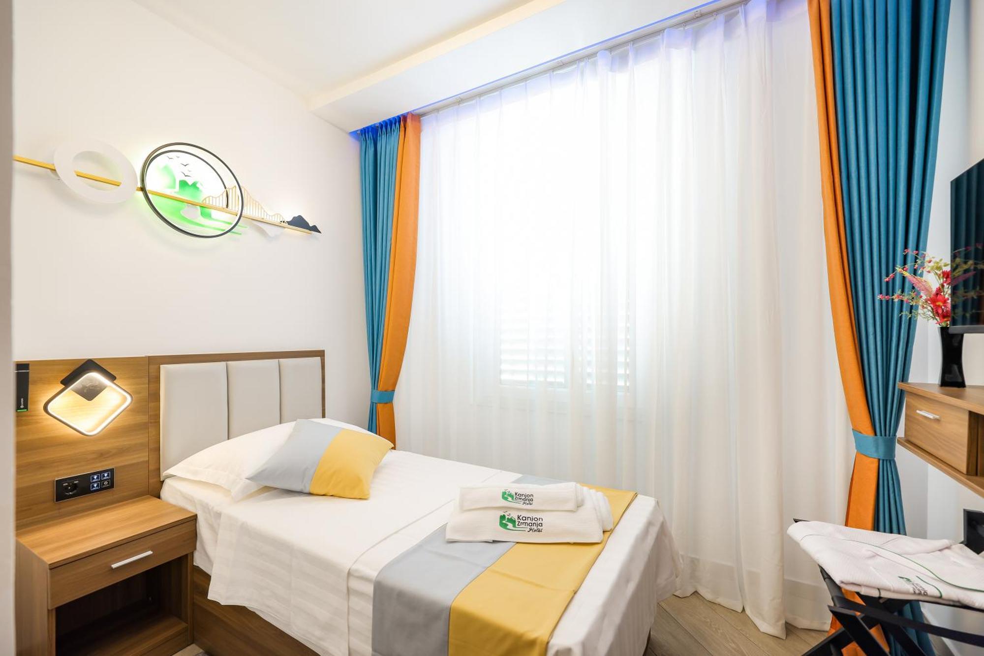 Hotel Kanjon Zrmanje Обровац Екстериор снимка