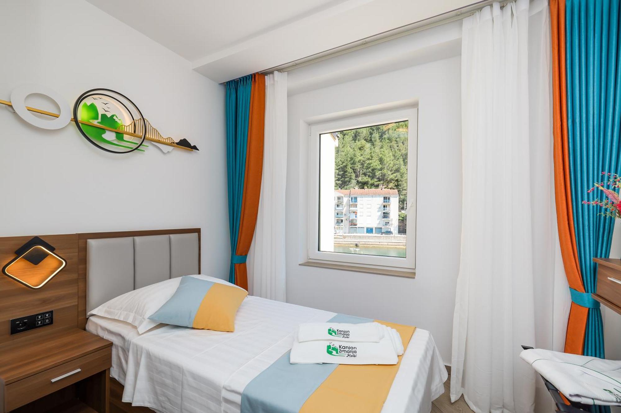 Hotel Kanjon Zrmanje Обровац Екстериор снимка