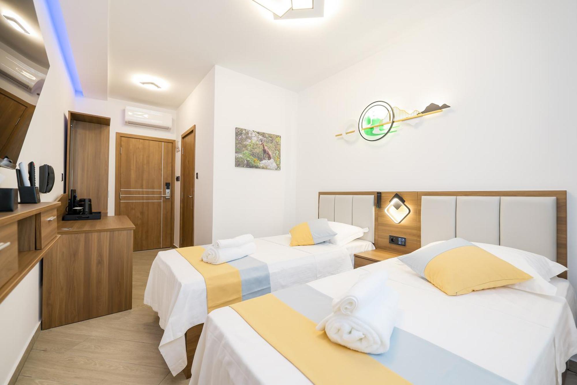 Hotel Kanjon Zrmanje Обровац Екстериор снимка
