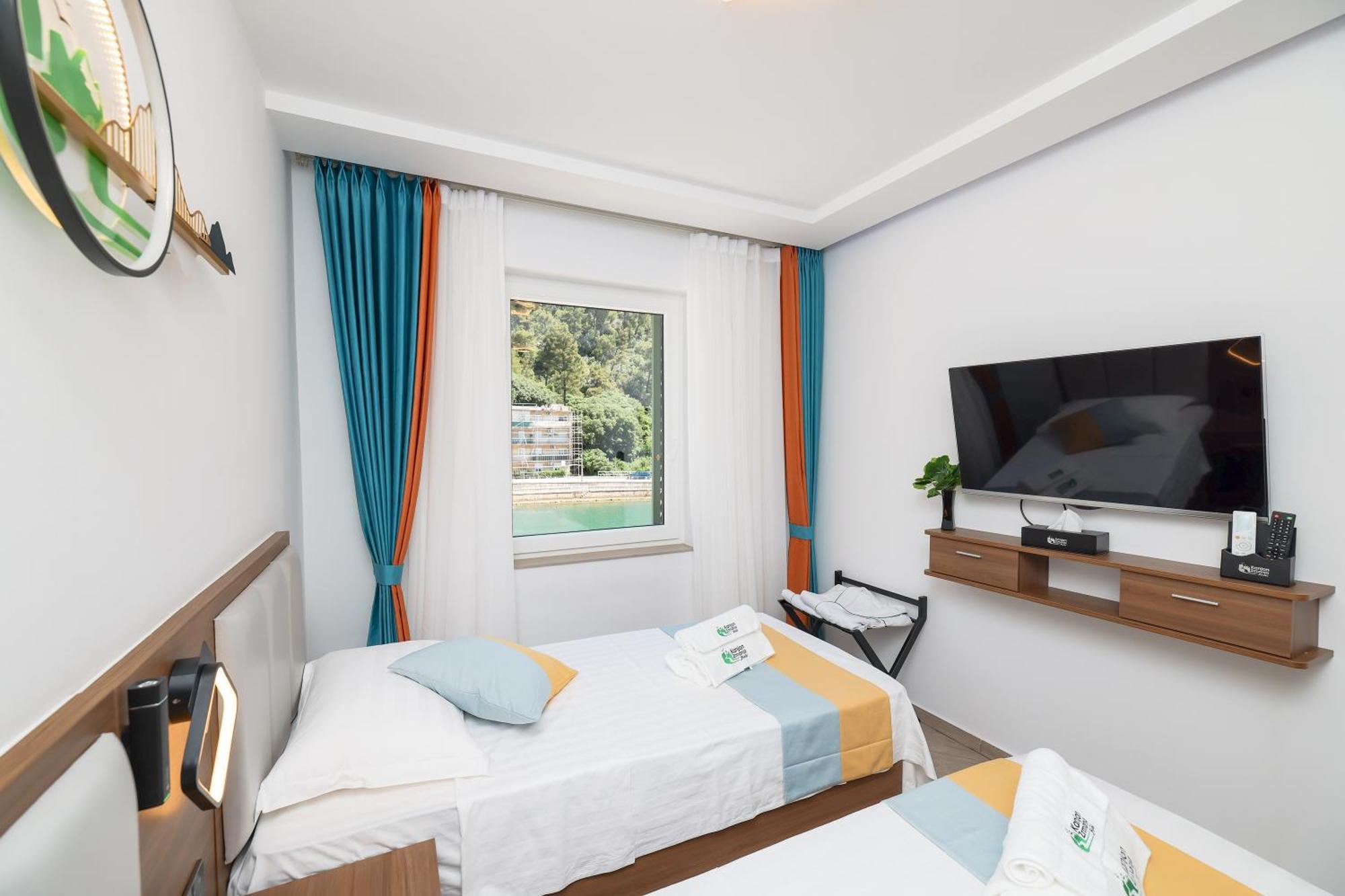 Hotel Kanjon Zrmanje Обровац Екстериор снимка