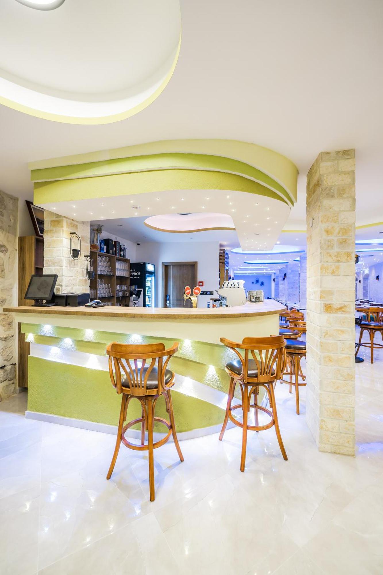 Hotel Kanjon Zrmanje Обровац Екстериор снимка