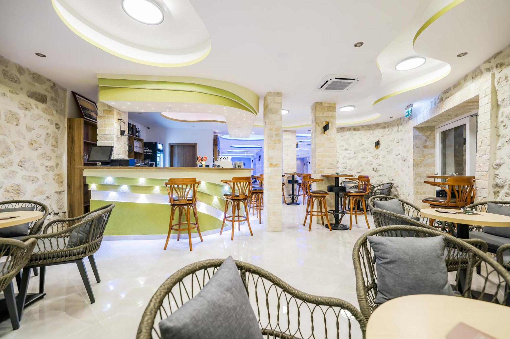 Hotel Kanjon Zrmanje Обровац Екстериор снимка