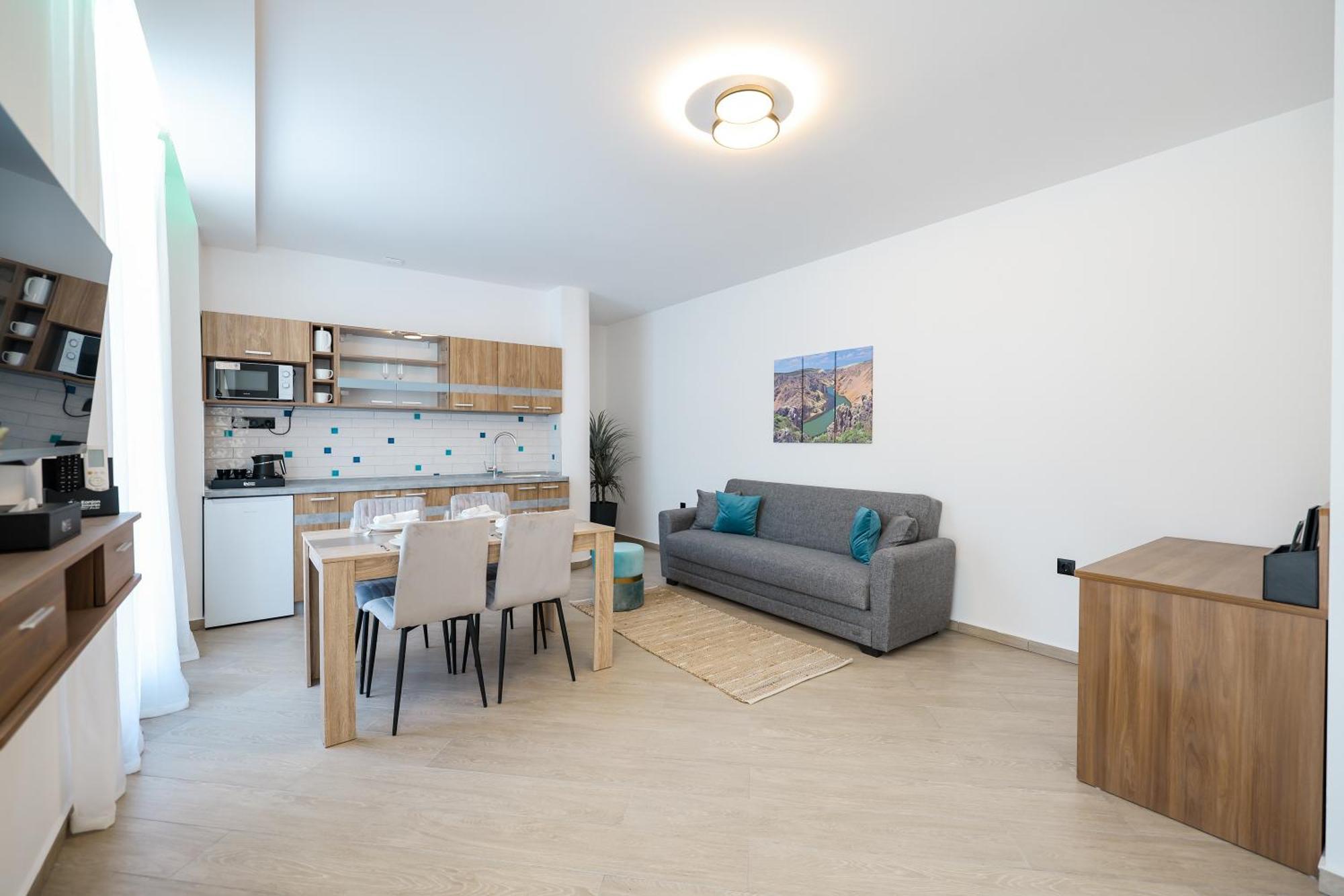 Hotel Kanjon Zrmanje Обровац Екстериор снимка